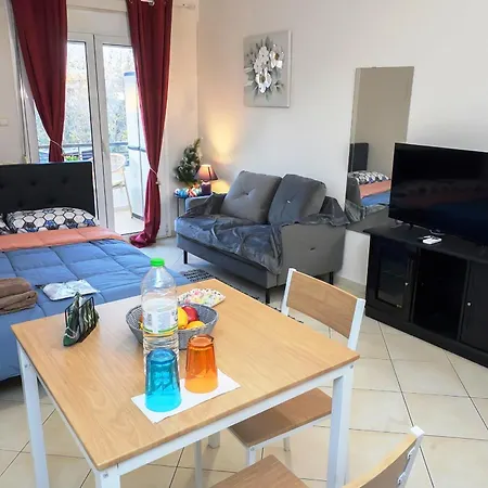 λάρισα, άνετο-ήσυχο πλησίον του κέντρου Apartment *